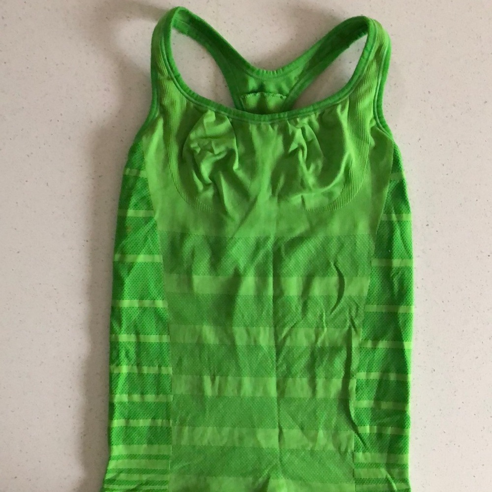 Nike Cute Work-Out Top